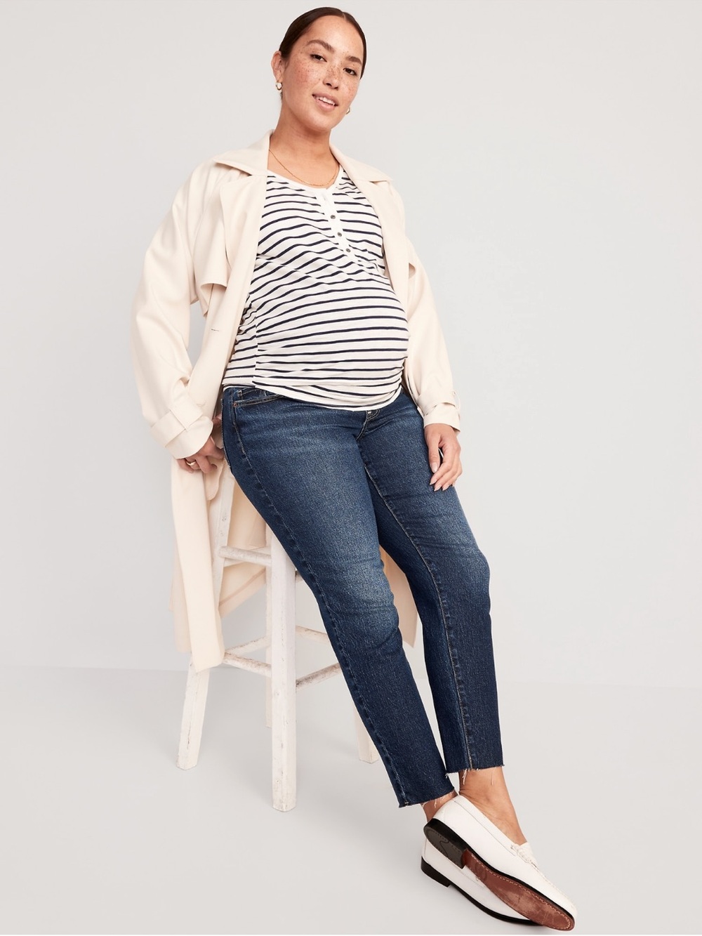 Old Navy Maternity OG straight full panel jeans